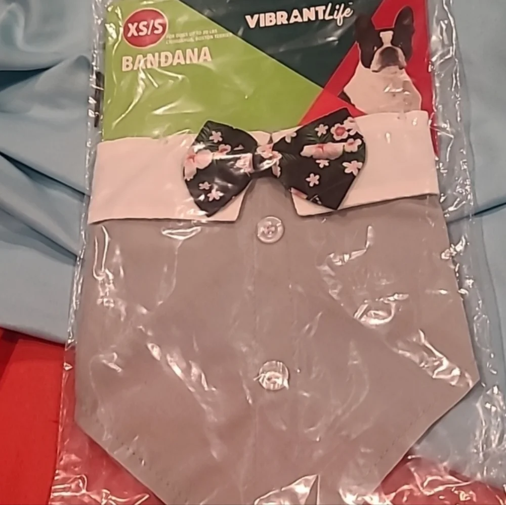 ❤️10/$10 New Cute Stylish Gray Dog Bandana with Floral Bow Tie